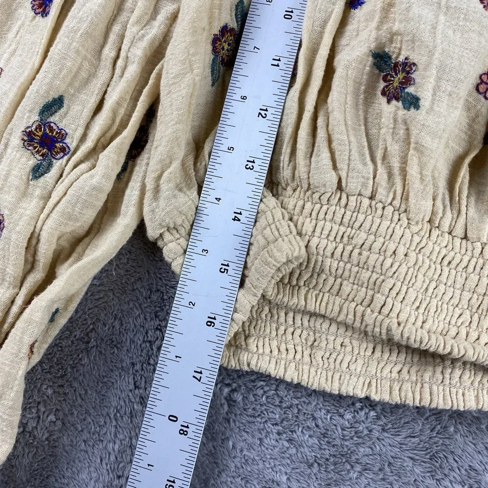 FREE PEOPLE Off The Shoulder Floral Embroidery Saachi Top Womens XS Beige